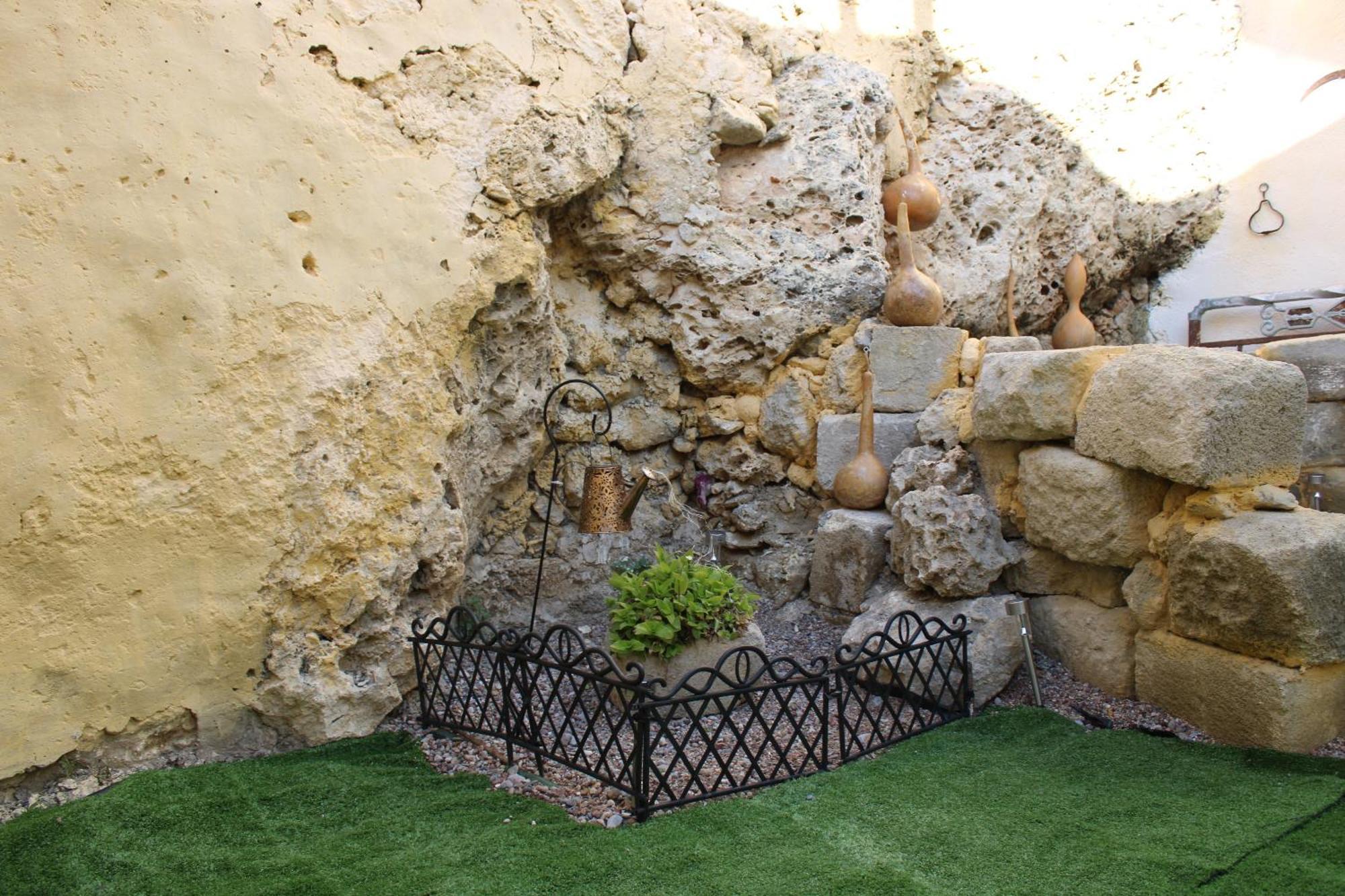 Azoyirás Aloni Studio מראה חיצוני תמונה